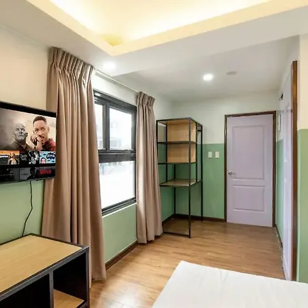 St. Marvin Studio Makati M506